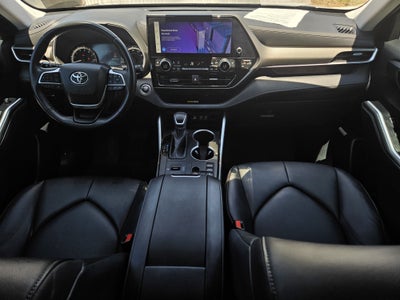 2023 Toyota Highlander BASE