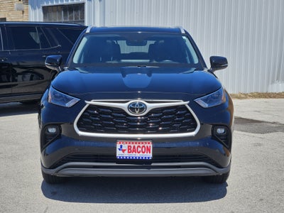 2023 Toyota Highlander BASE