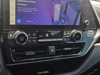 2023 Toyota Highlander BASE