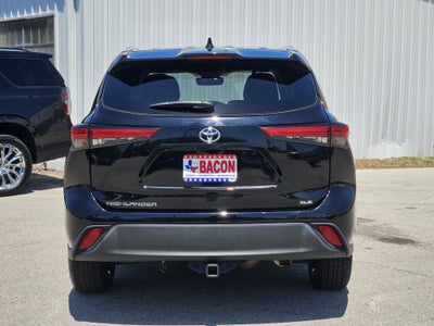 2023 Toyota Highlander BASE