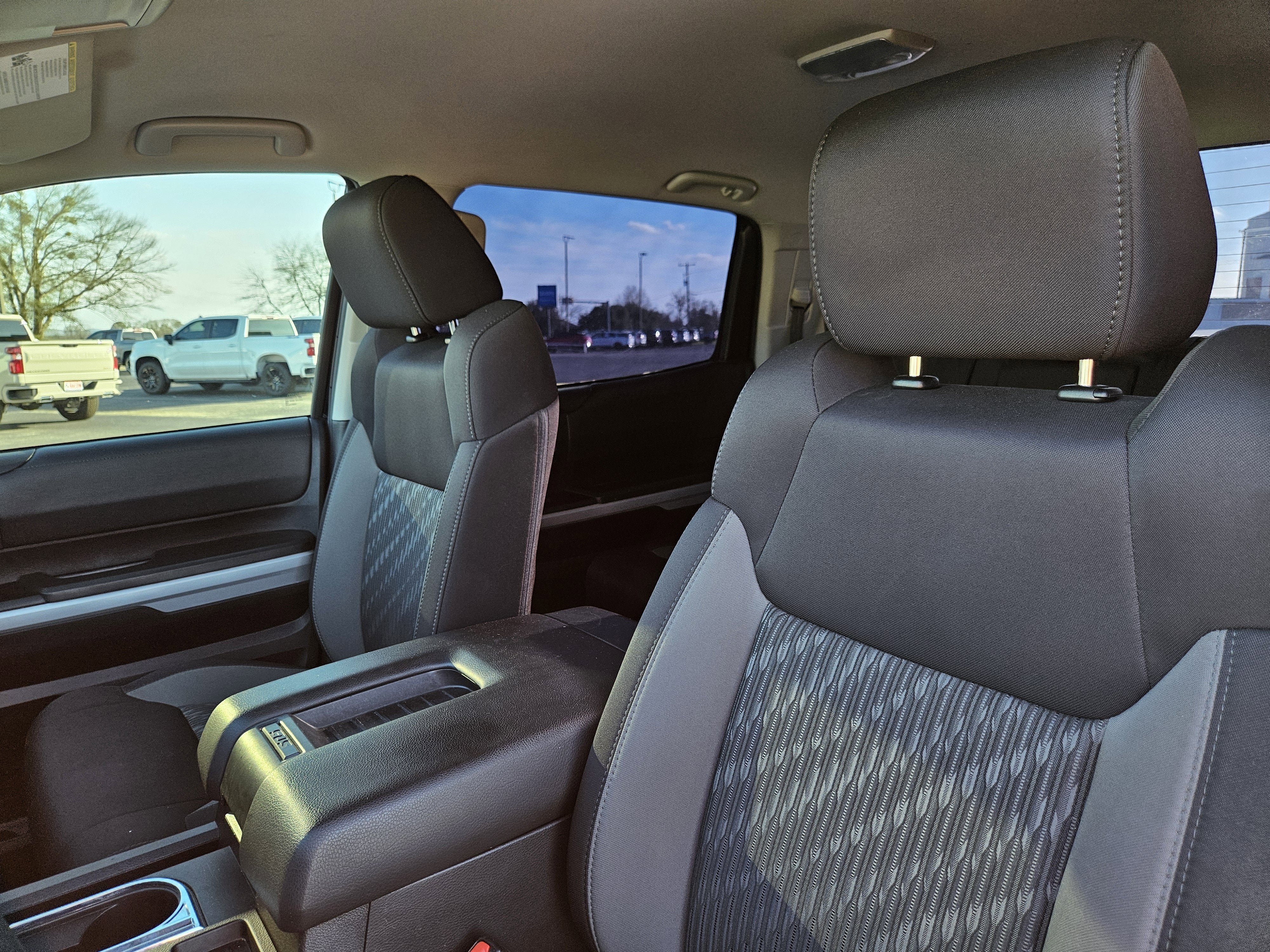 2020 Toyota Tundra 2WD SR5