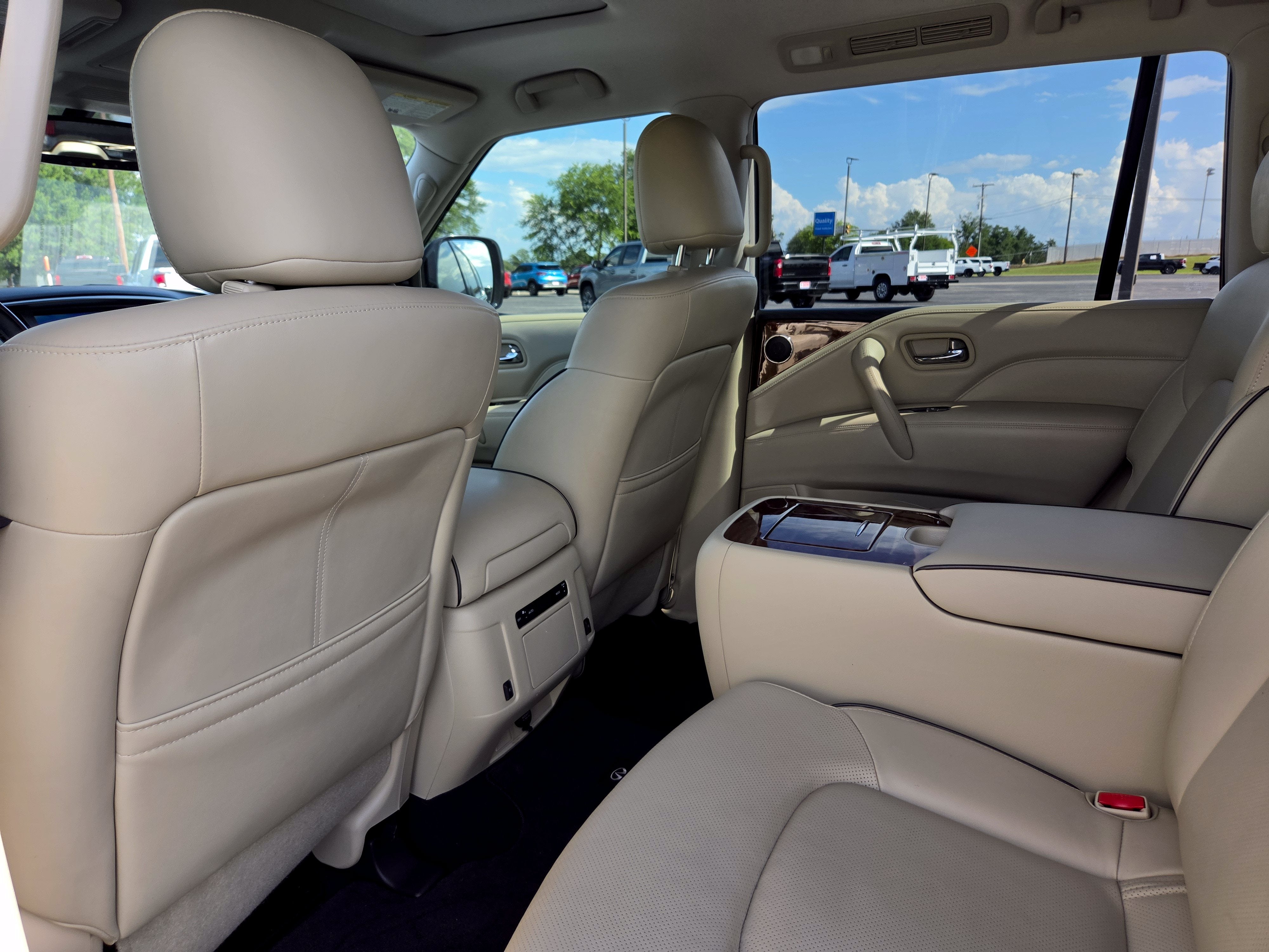 2018 INFINITI QX80 BASE