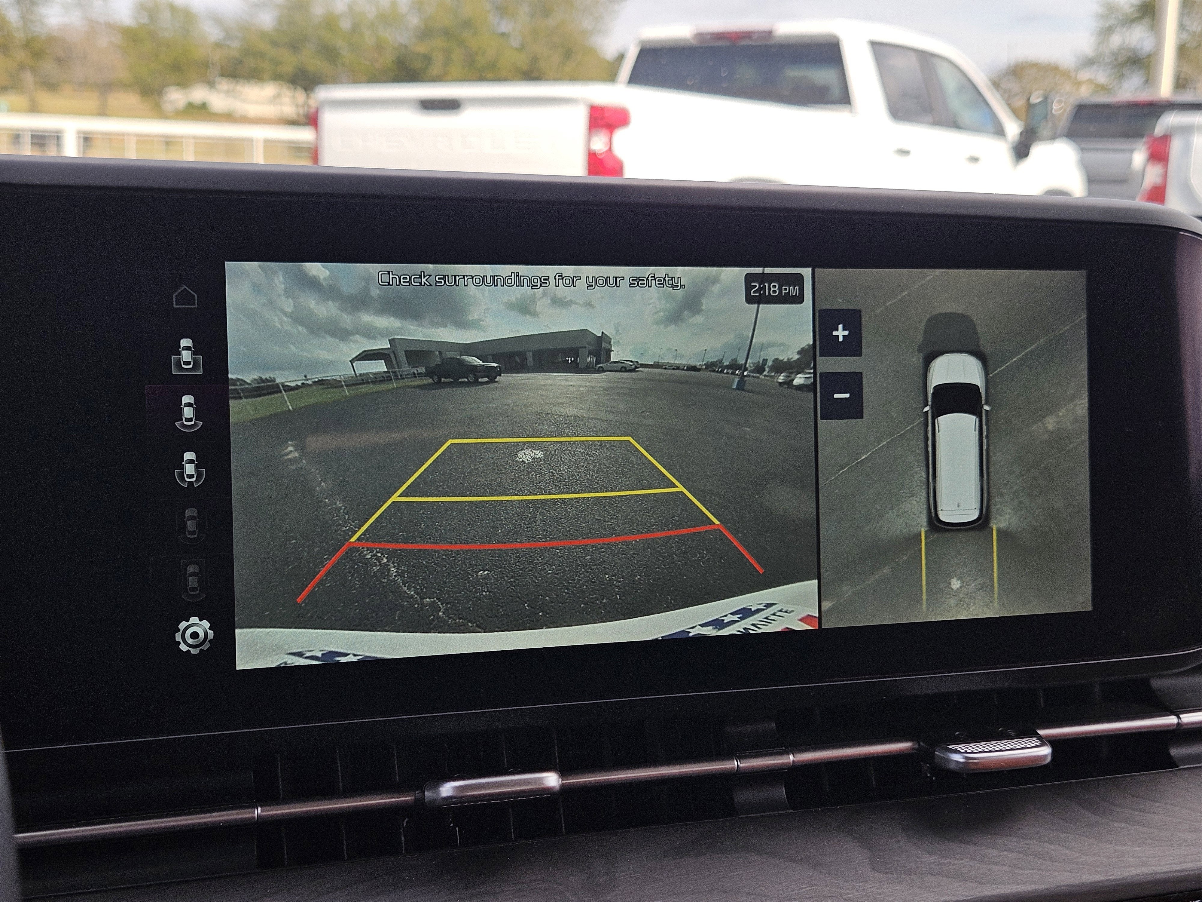 2023 Kia Carnival SX