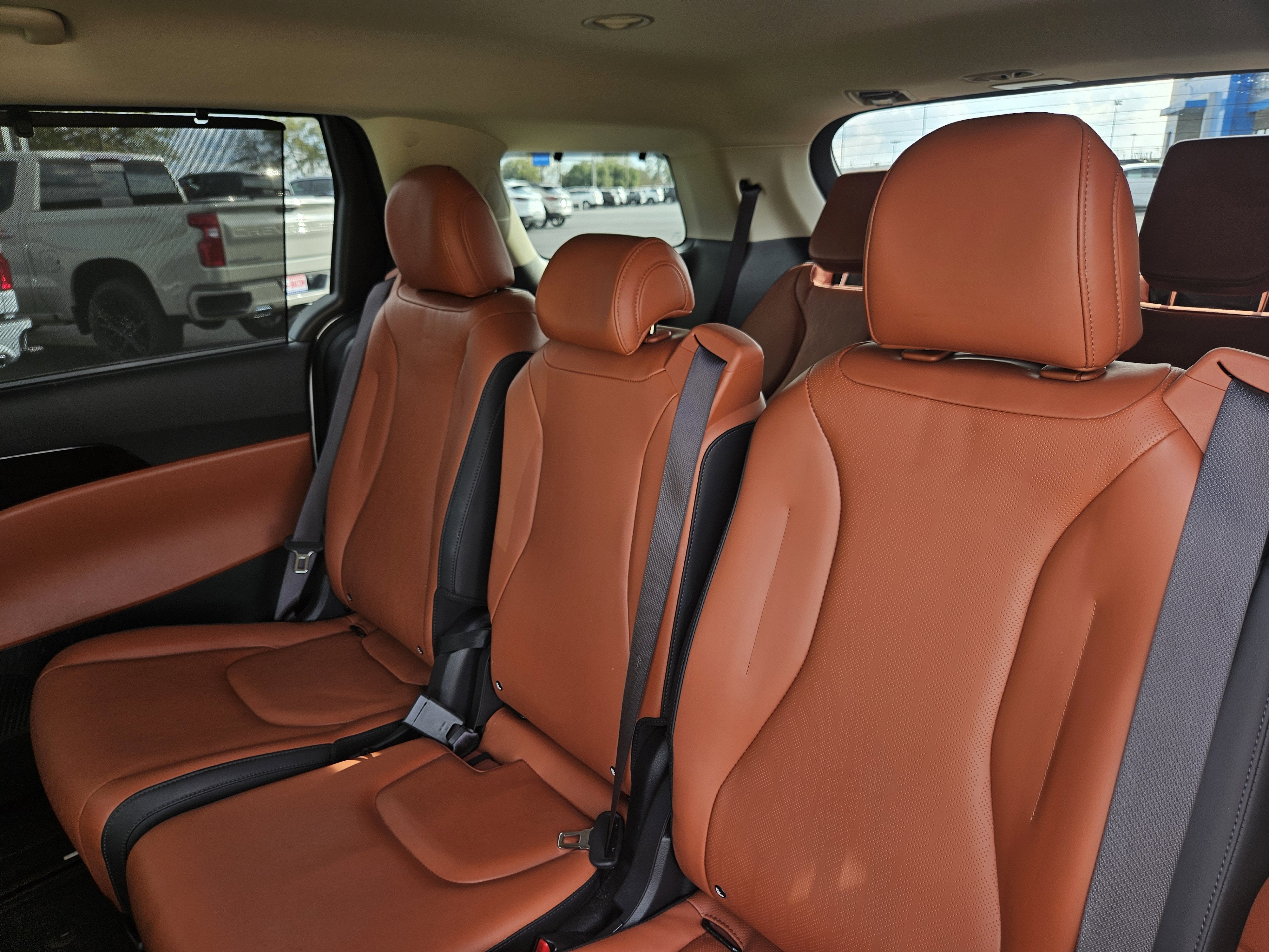 2023 Kia Carnival SX