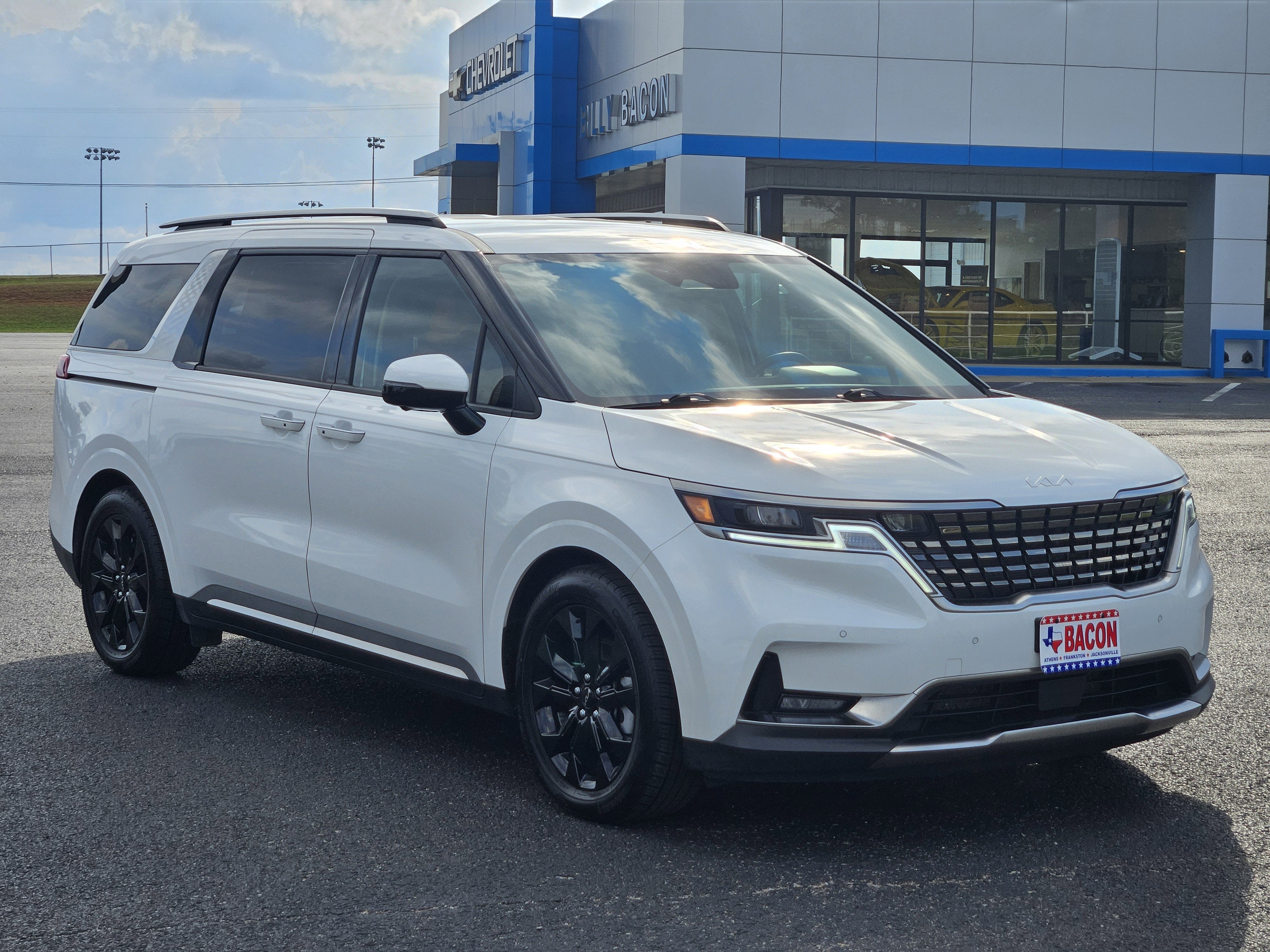 2023 Kia Carnival SX