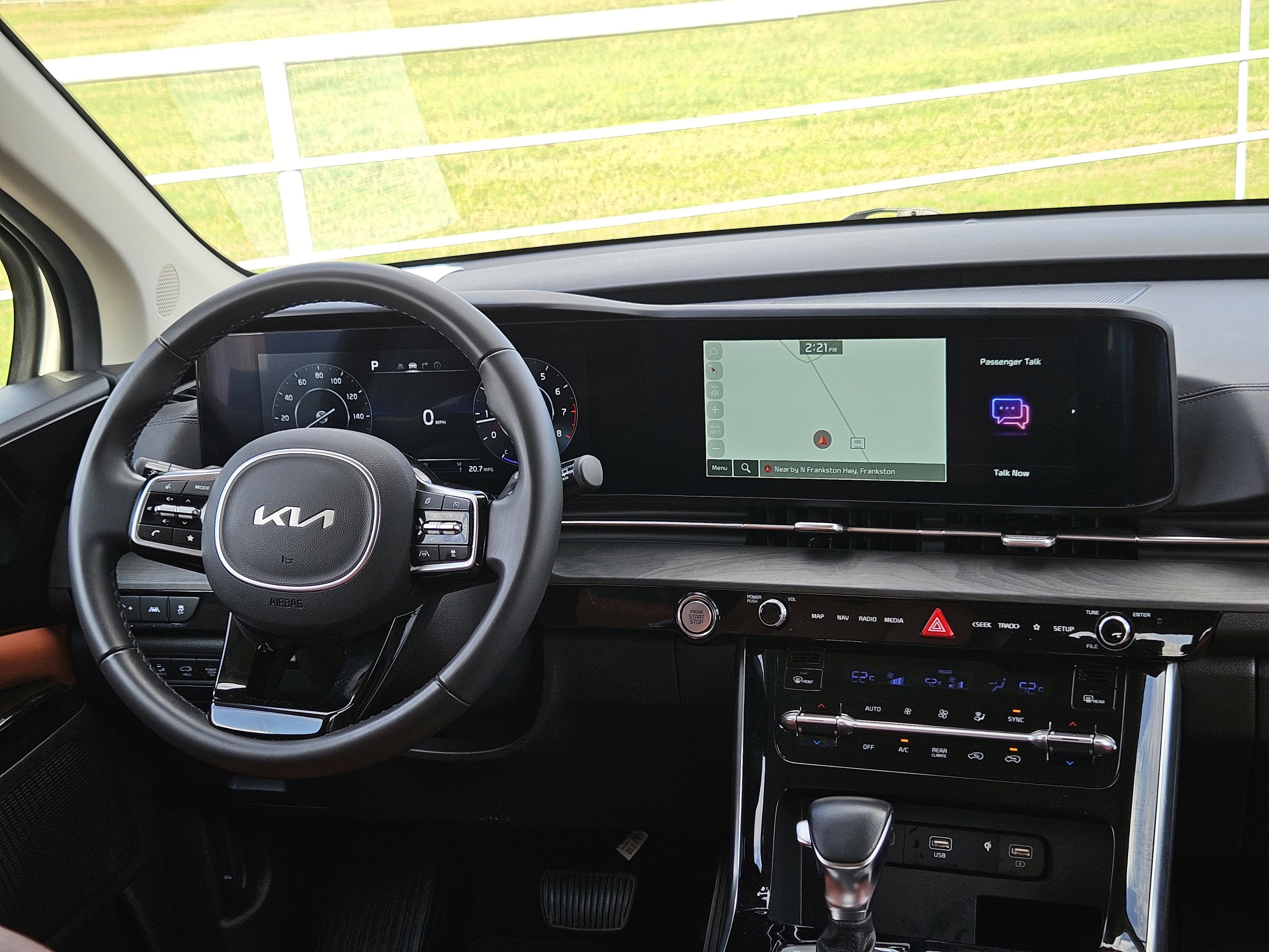 2023 Kia Carnival SX