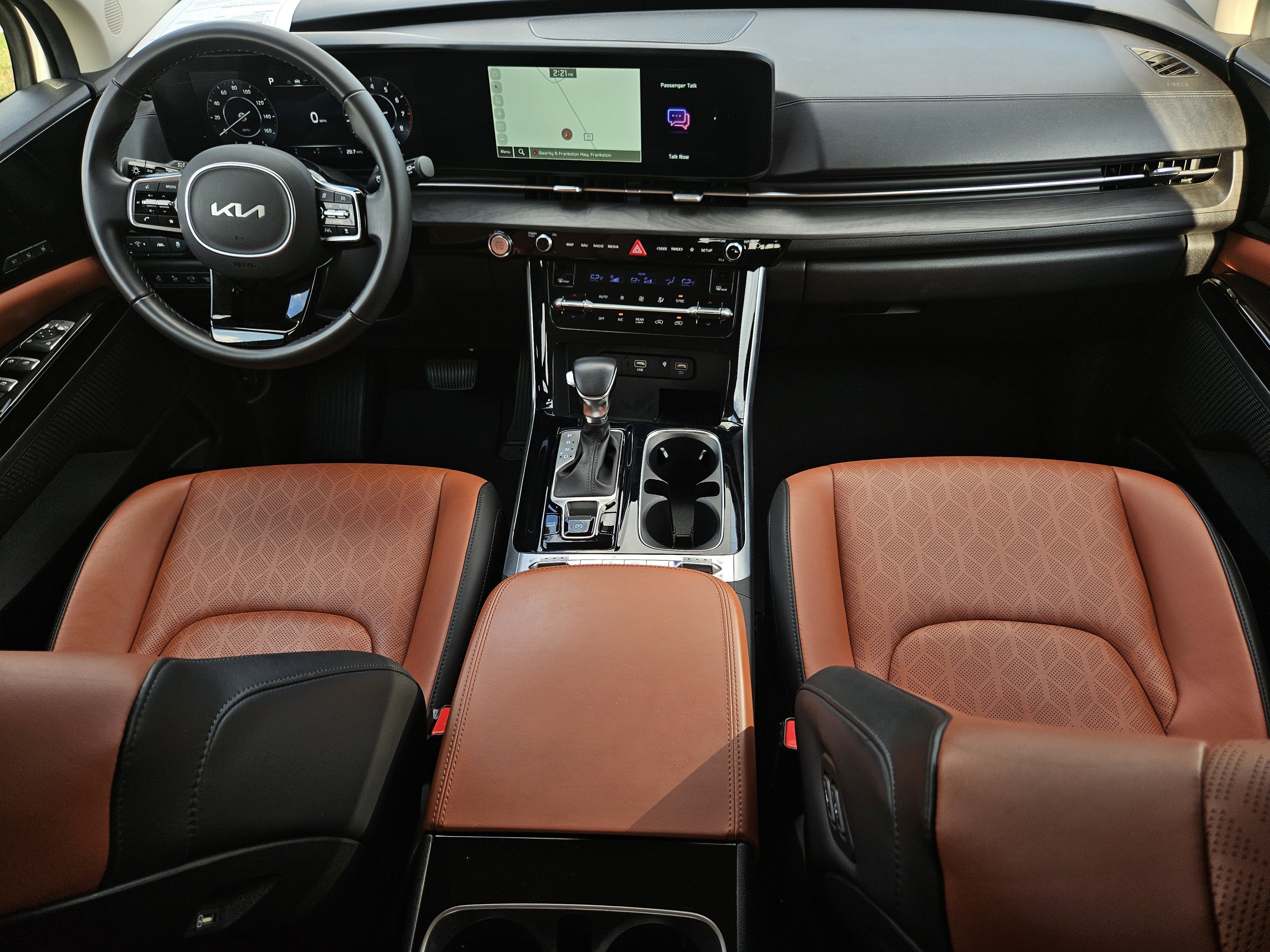 2023 Kia Carnival SX